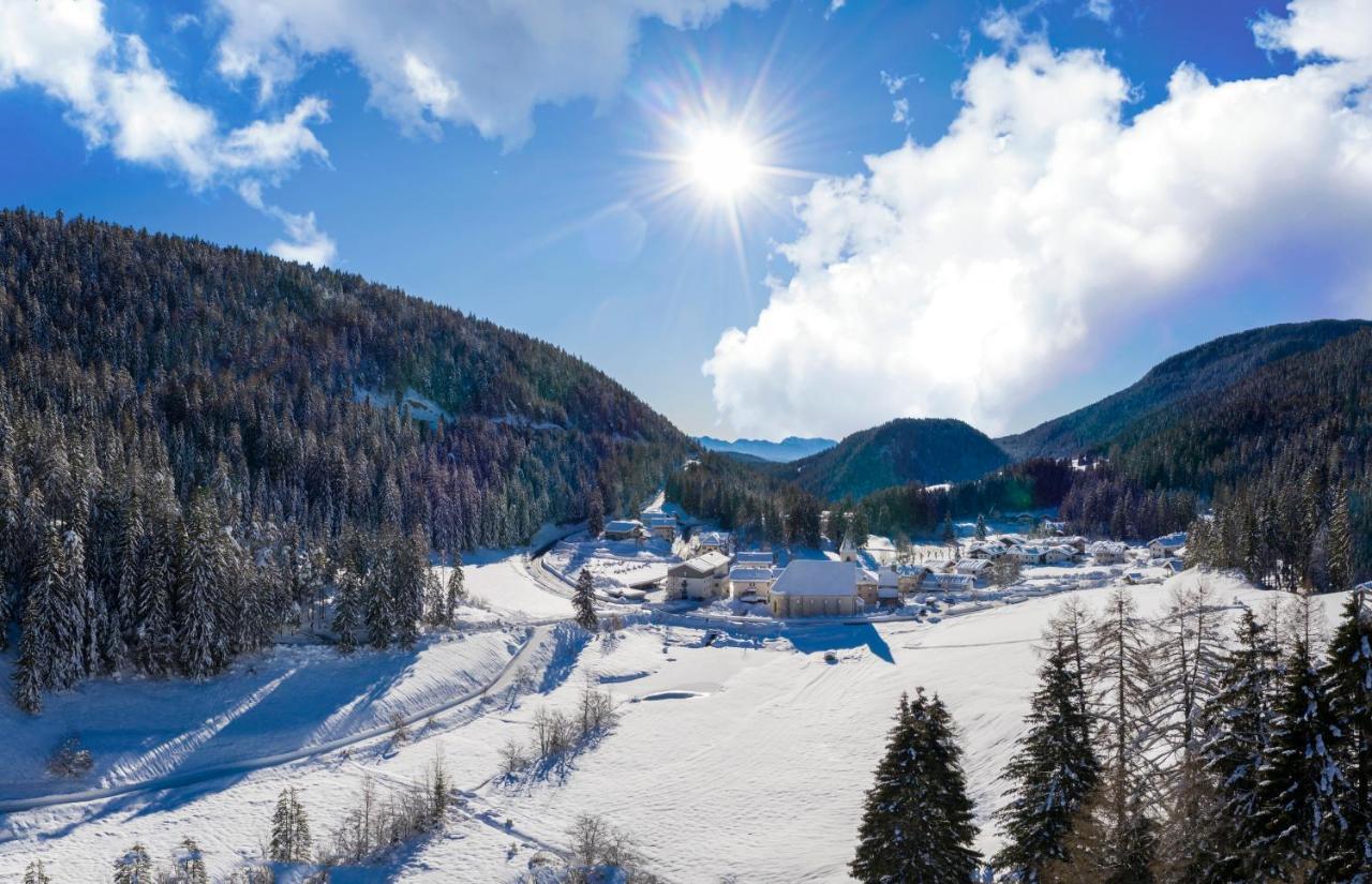 Zum Hirschen Boutique Hotel Val Di Non Unsere Liebe Frau im Walde Exterior photo