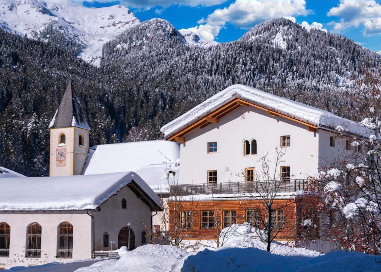 Zum Hirschen Boutique Hotel Val Di Non Unsere Liebe Frau im Walde Exterior photo