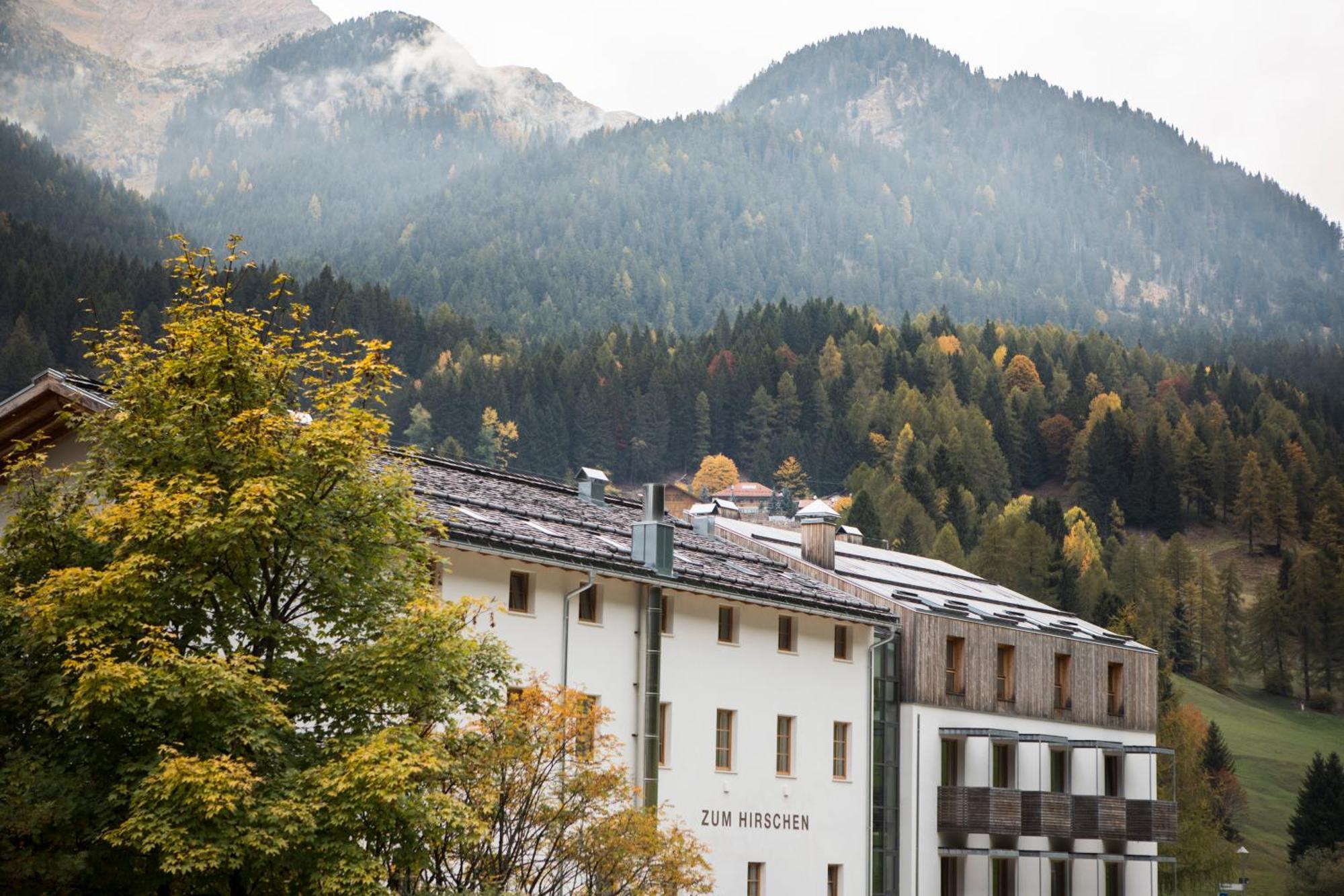 Zum Hirschen Boutique Hotel Val Di Non Unsere Liebe Frau im Walde Exterior photo